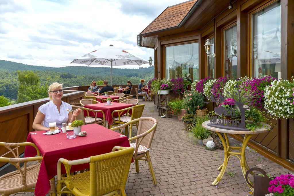 Panorama Hotel Heimbuchenthal Exteriör bild